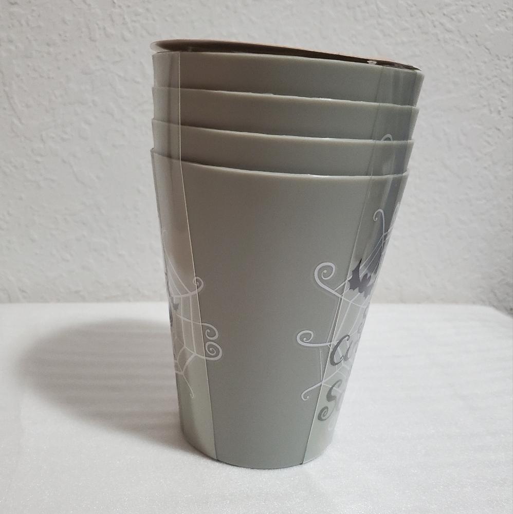 Peanuts Snoopy Halloween 'BOO!' Gray Party Cups - 4 Pack - Picture 2 of 4